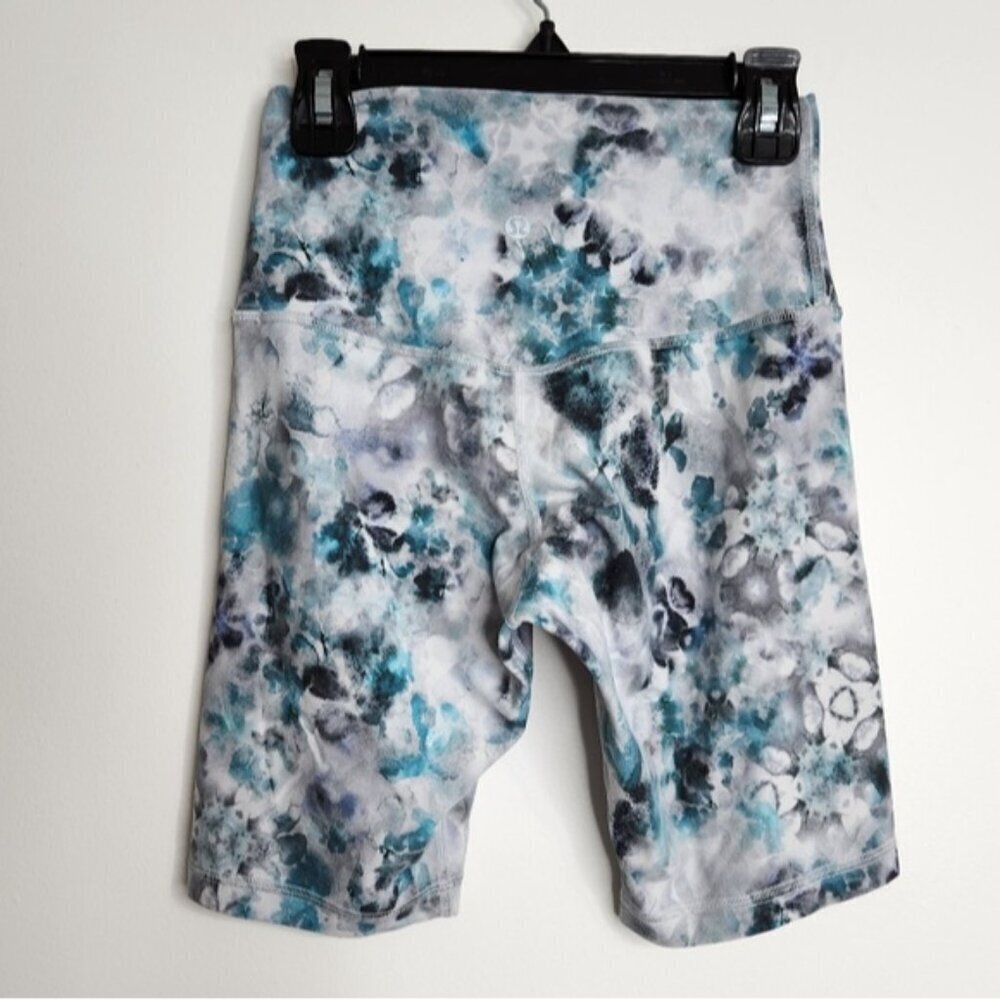 Lululemon 2021 Align Short 8" in Kaleidofloral Multi Colour Size 4 - Picture 8 of 12